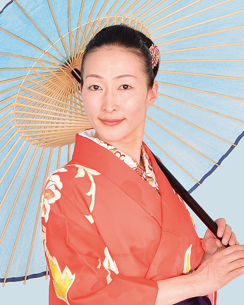 鏡味味千代【かがみ みちよ】